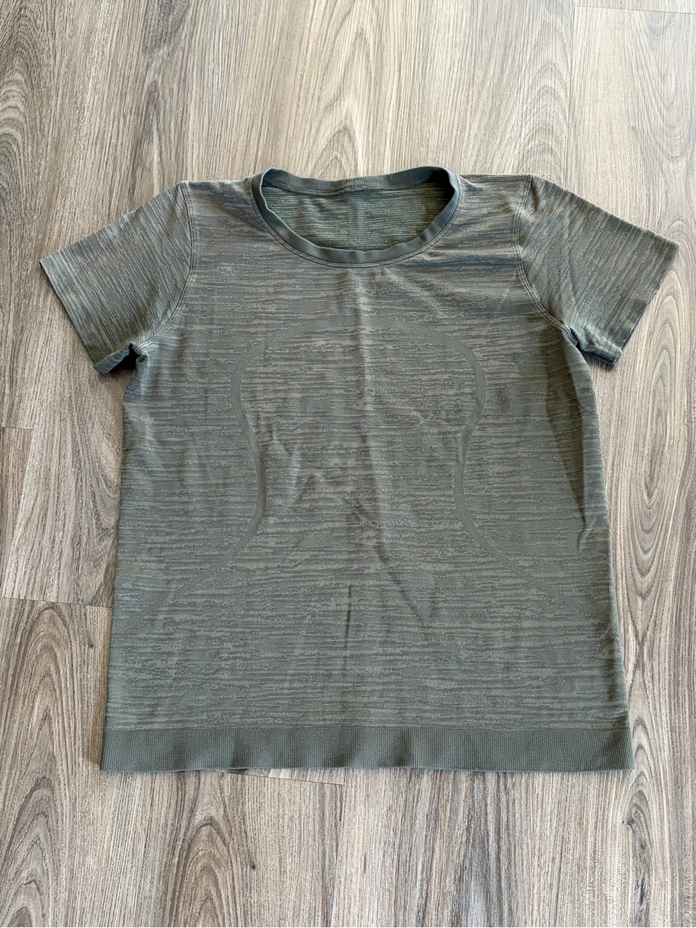 Lululemon Swiftly Relaxed Short Sleeve